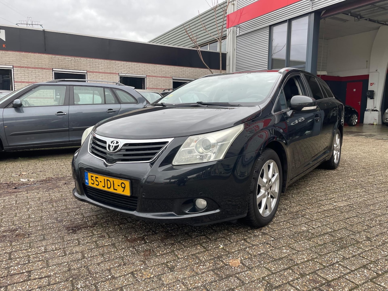 Toyota Avensis Wagon - 1.8 VVTi Panoramic Business Special 1.8 VVTi Panoramic Business Special - AutoWereld.nl