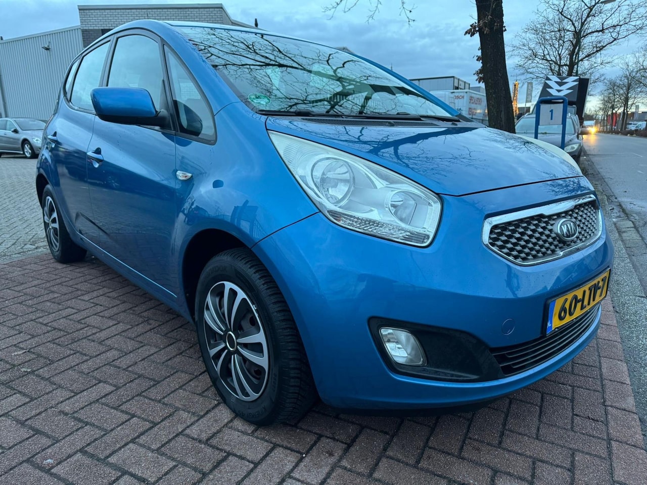 Kia Venga - 1.4 CVVT X-tra zeer nette auto - AutoWereld.nl