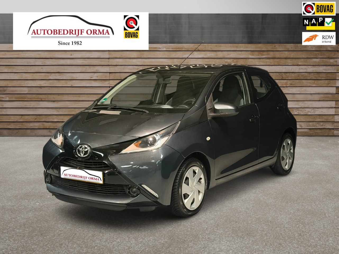 Toyota Aygo - 1.0 VVT-i x-play 1.0 VVT-i x-play - AutoWereld.nl