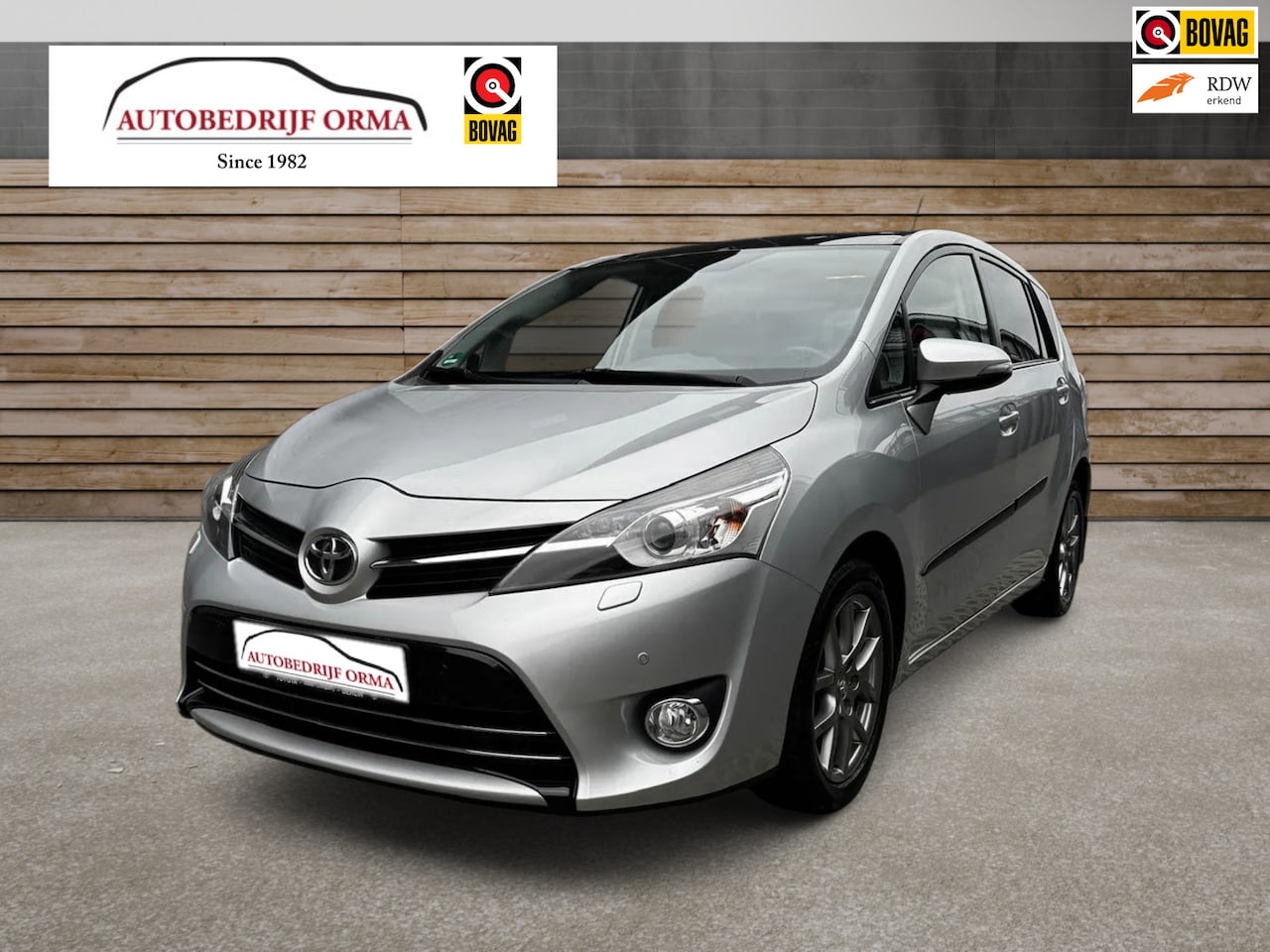 Toyota Verso - 1.8 VVT-i Business Limited Panodak| Dealer onderhouden - AutoWereld.nl