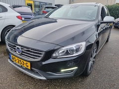 Volvo V60 - 2.4 D6 Twin Engine R-Design Leder Adaptive Open Dak