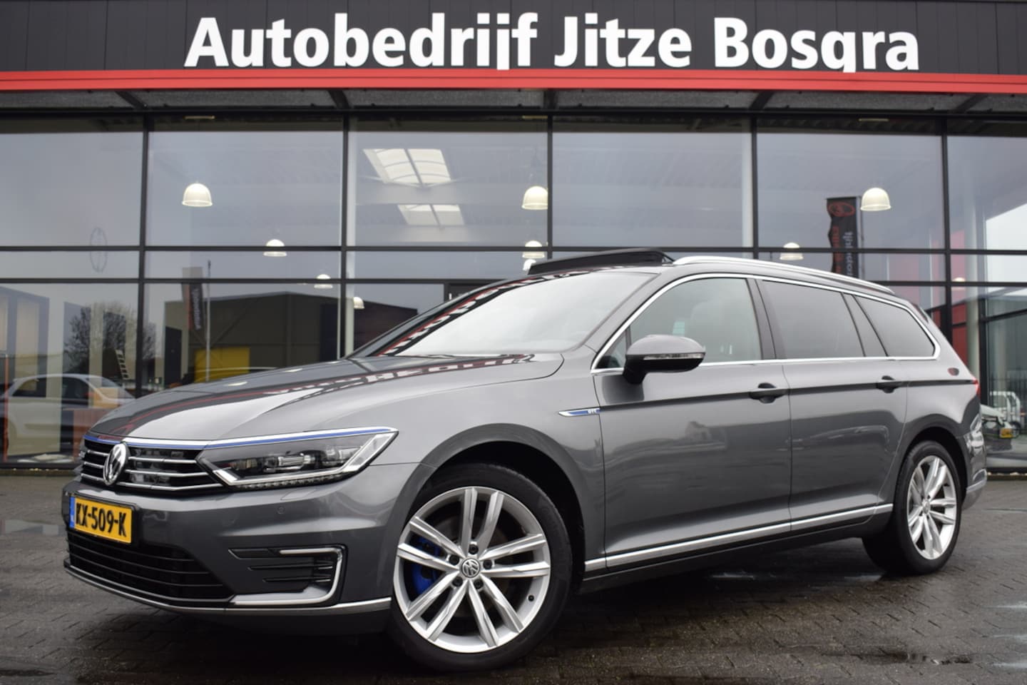 Volkswagen Passat Variant - 1.4 TSi GTE Highline Panoramadak | Virtual | Carplay | Leder/Alcantara | Camera | 18 Inch - AutoWereld.nl