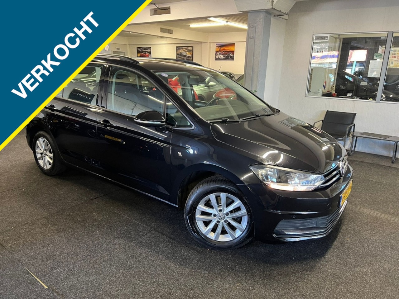 Volkswagen Touran - 1.2 TSI *NAP*2017*NAVI*Velgen* - AutoWereld.nl