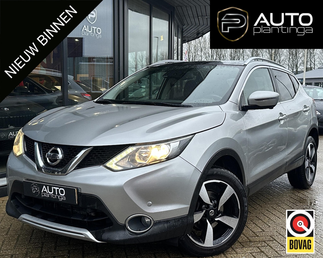 Nissan Qashqai - 1.2 Connect Edition | AUTOMAAT | BOMVOL | NL Auto | 360 Camera | Pano | Trekhaak | Keyless - AutoWereld.nl