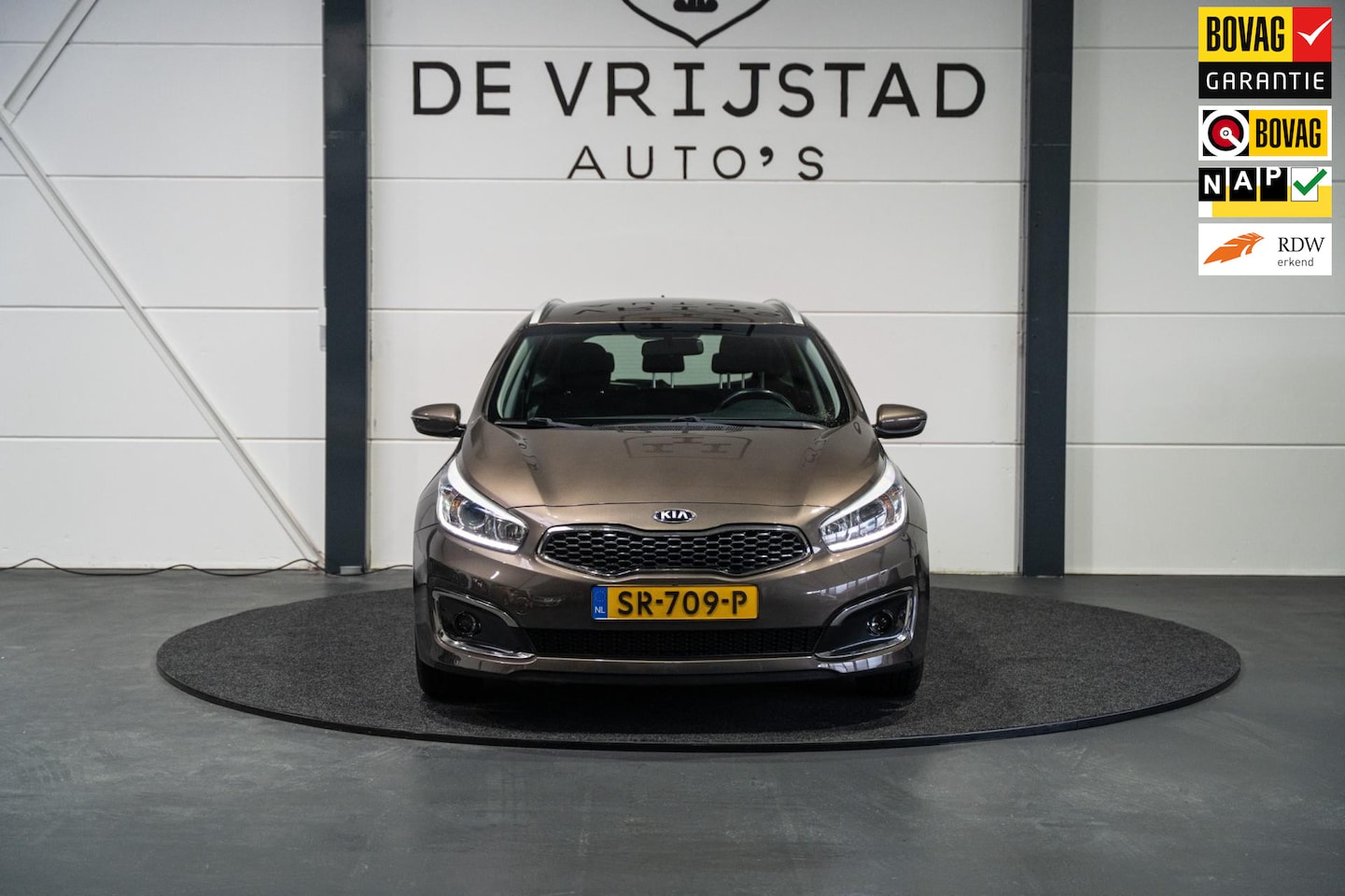 Kia Cee'd Sportswagon - 1.0 T-GDi Design Edition rijd als nieuw - AutoWereld.nl