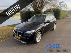 BMW X1 - sDrive18i Executive|stoelverwarming|pdc|schuifdak|