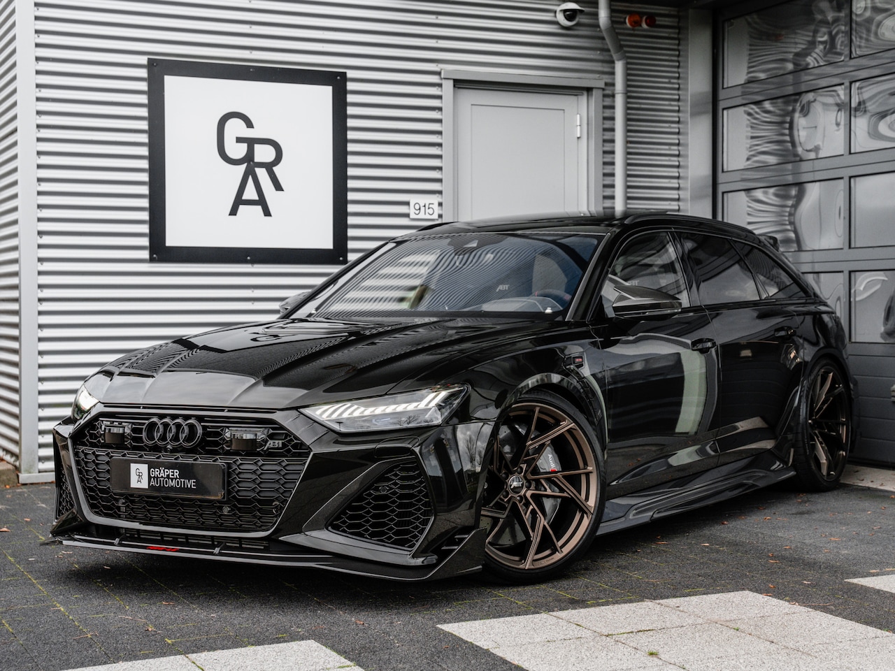 Audi RS6 - RS6-LE ABT Legacy Edition 1 of 200 | B&O 3D | Exclusive Dark Olive Green - AutoWereld.nl