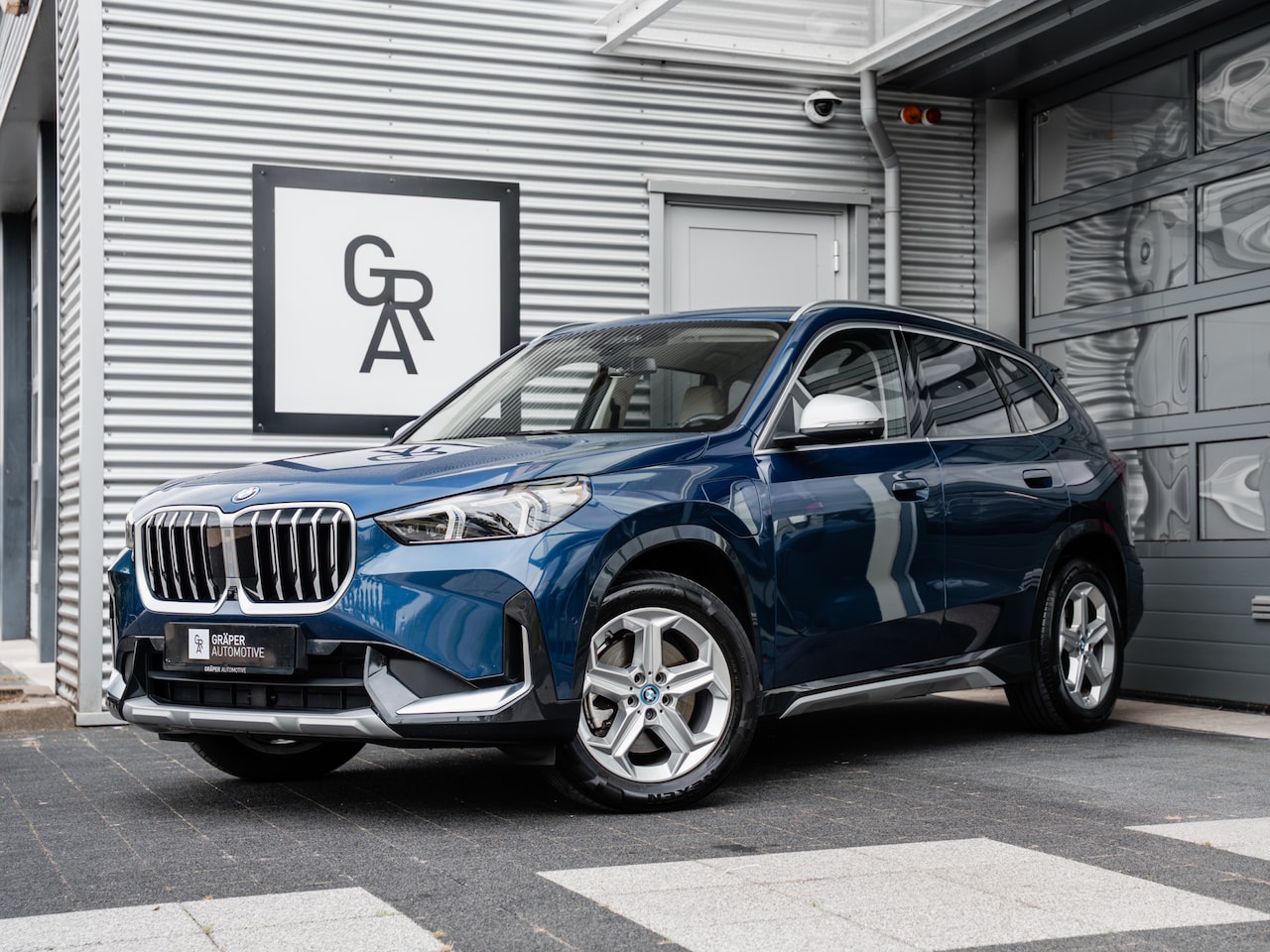 BMW X1 - xDrive30e | Innovation pack | Driving Assistant Profesional | Trekhaak - AutoWereld.nl