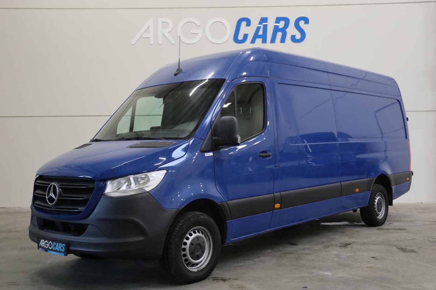 Mercedes-Benz Sprinter - 319 CDI 3.0 L3/H2 190PK 77DKM CAMERA CLIMA CRUISE CONTR TREKHAAK LEDER LEASE v/a 144,- p.m - AutoWereld.nl