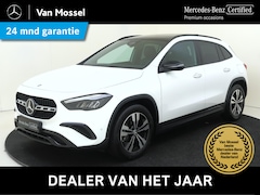 Mercedes-Benz GLA-Klasse - 180 Star Edition Luxury Line Panoramadak / Keyless / Parkeercamera / Privacy Glass / Sfeer
