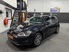 Volkswagen Golf - 1.2 TSI Highline