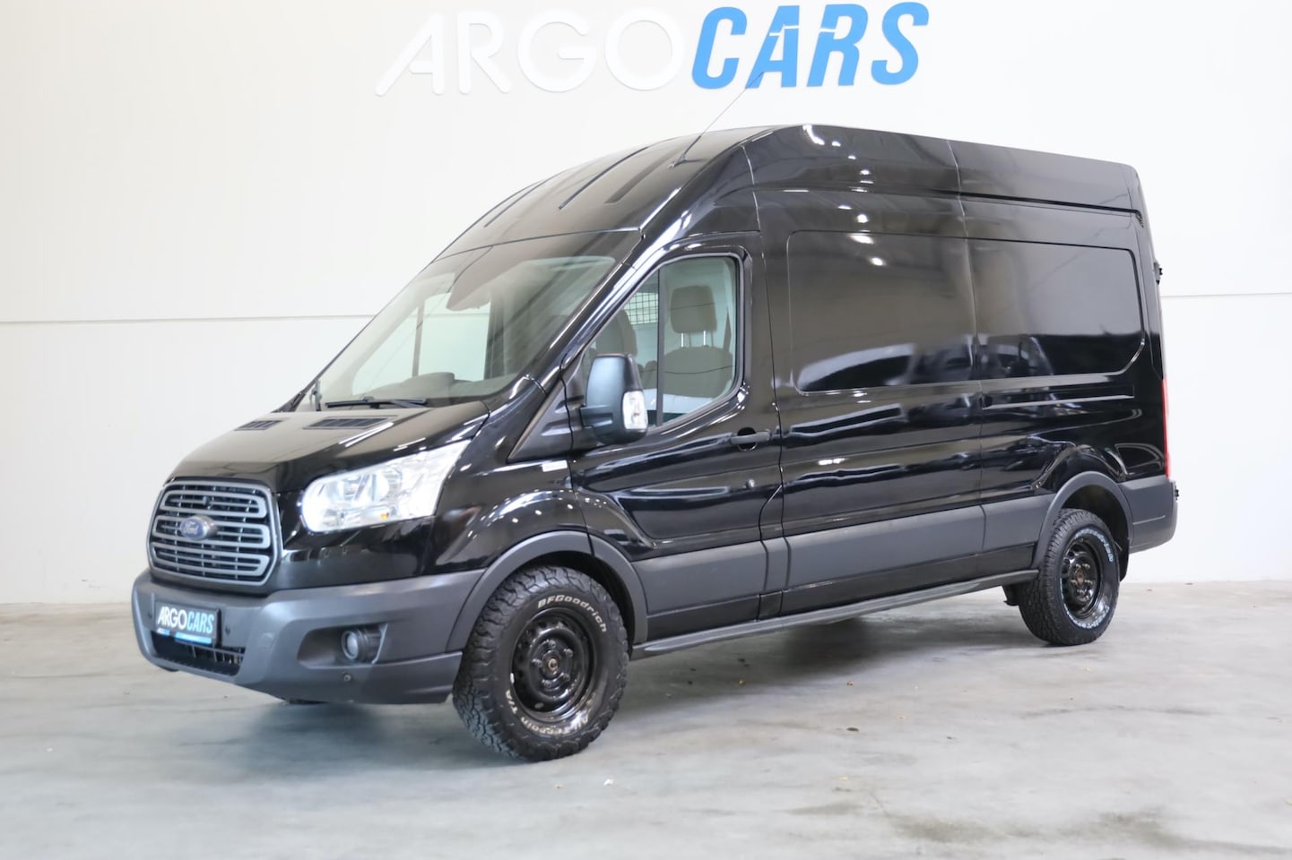 Ford Transit - 350 2.0 TDCI L2/H2 Trend AWD 4X4 170PK ZWART AIRCO TREKHAAK CRUISE 12/2018 LEASE V/A € 112 - AutoWereld.nl