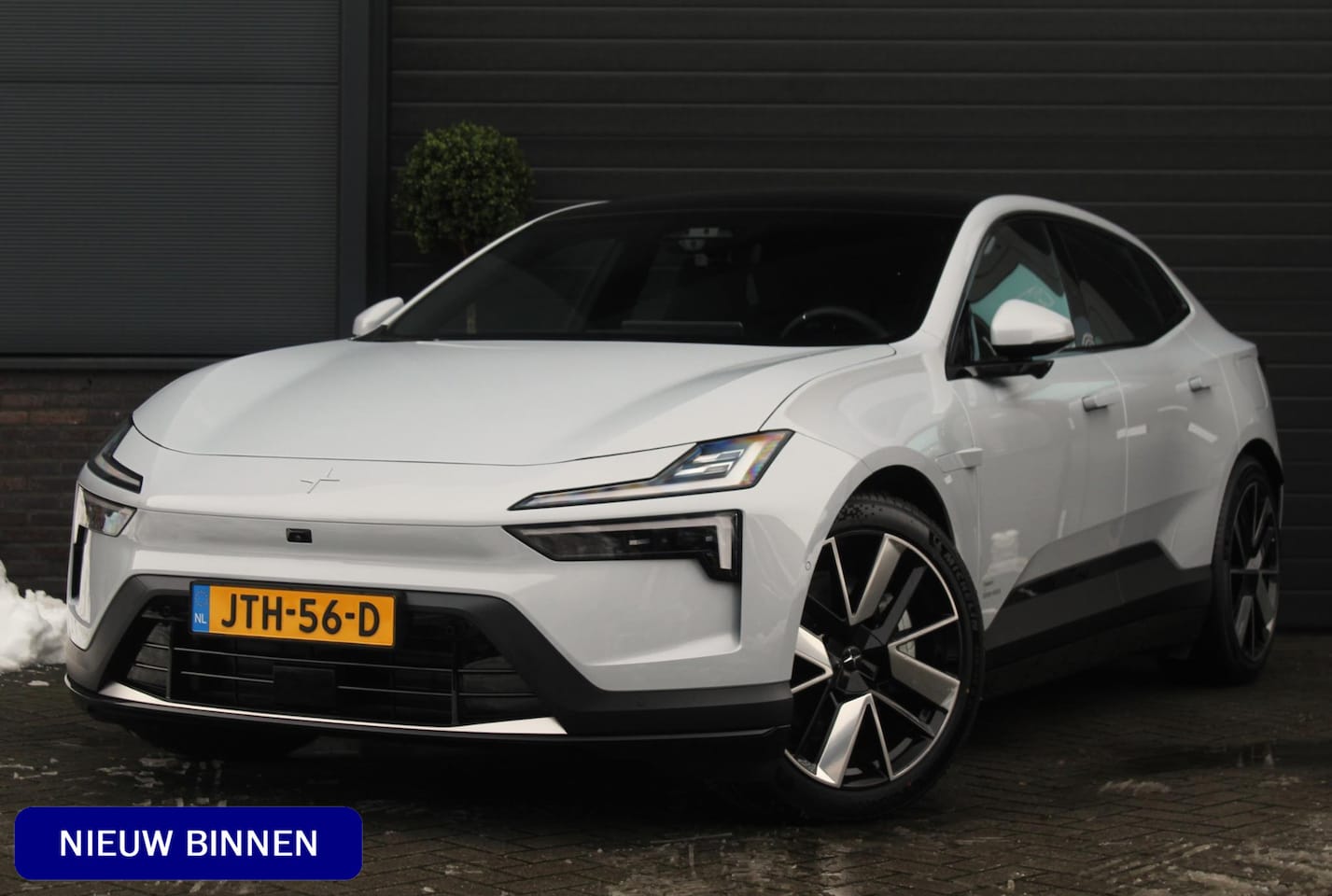 Polestar 4 - Long Range Dual motor Plus 100 kWh | Panorama-dak | H+K | Direct Rijden - AutoWereld.nl