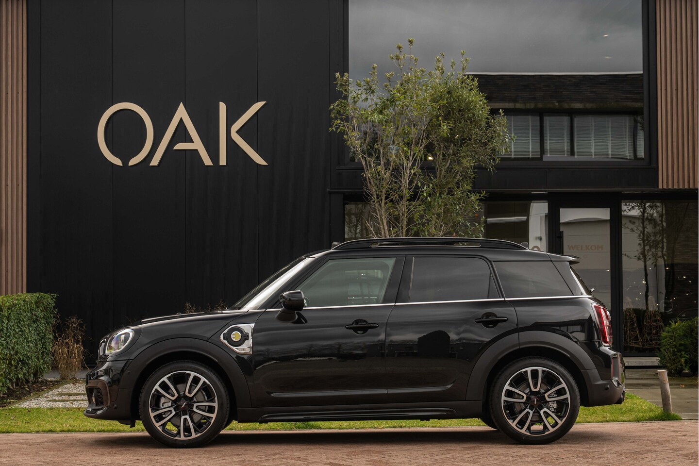 MINI Countryman - Cooper SE Hybrid ALL4 JCW-Trim | Navi | Panorama | Half Leder | Memory | Head-Up | H&K | C - AutoWereld.nl
