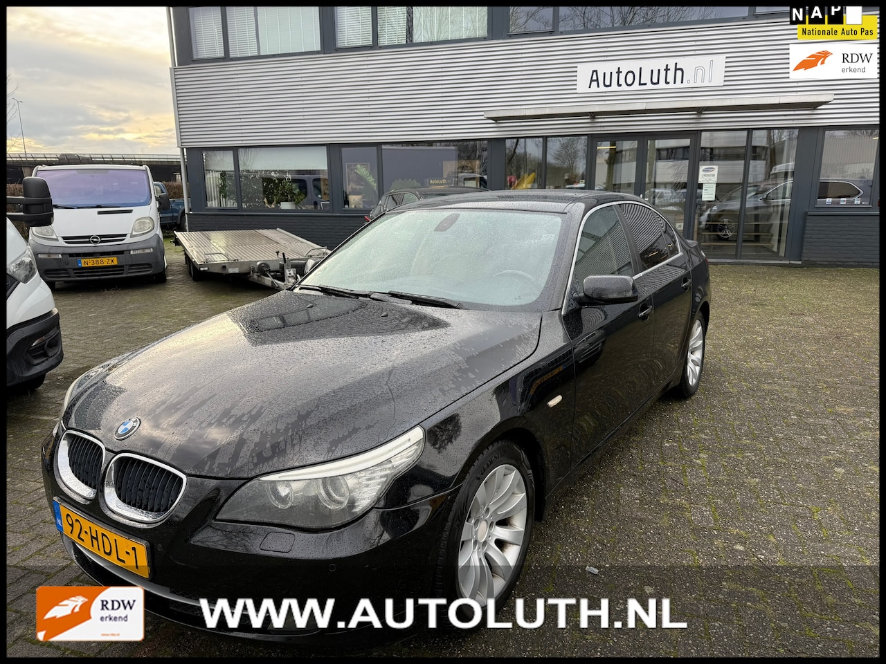 BMW 5-serie Touring - 520i Business Line 520i Business Line - AutoWereld.nl