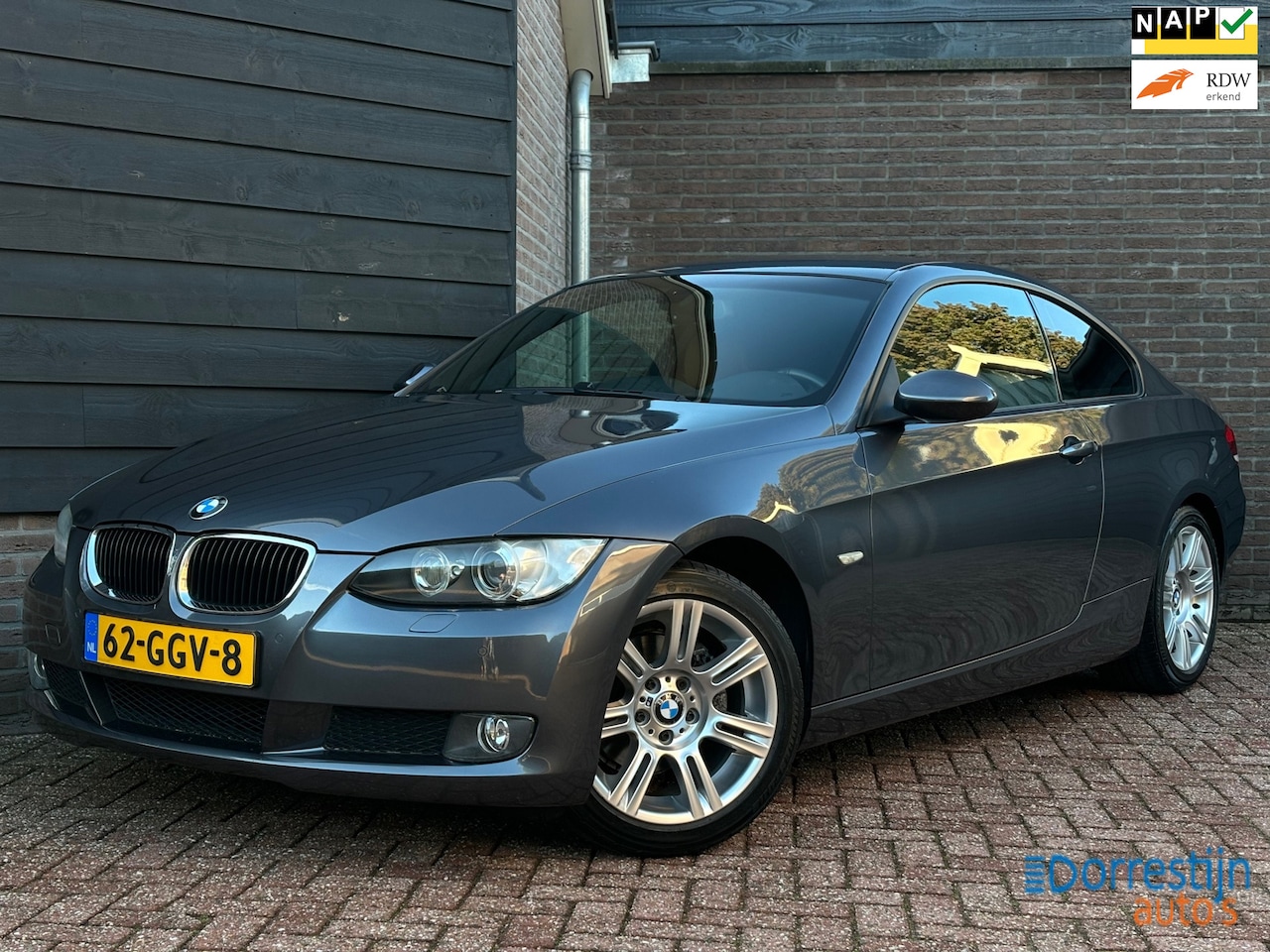 BMW 3-serie Coupé - 320i High Executive | Navigatie | Cruise | Leer | 17inch | NAP - AutoWereld.nl