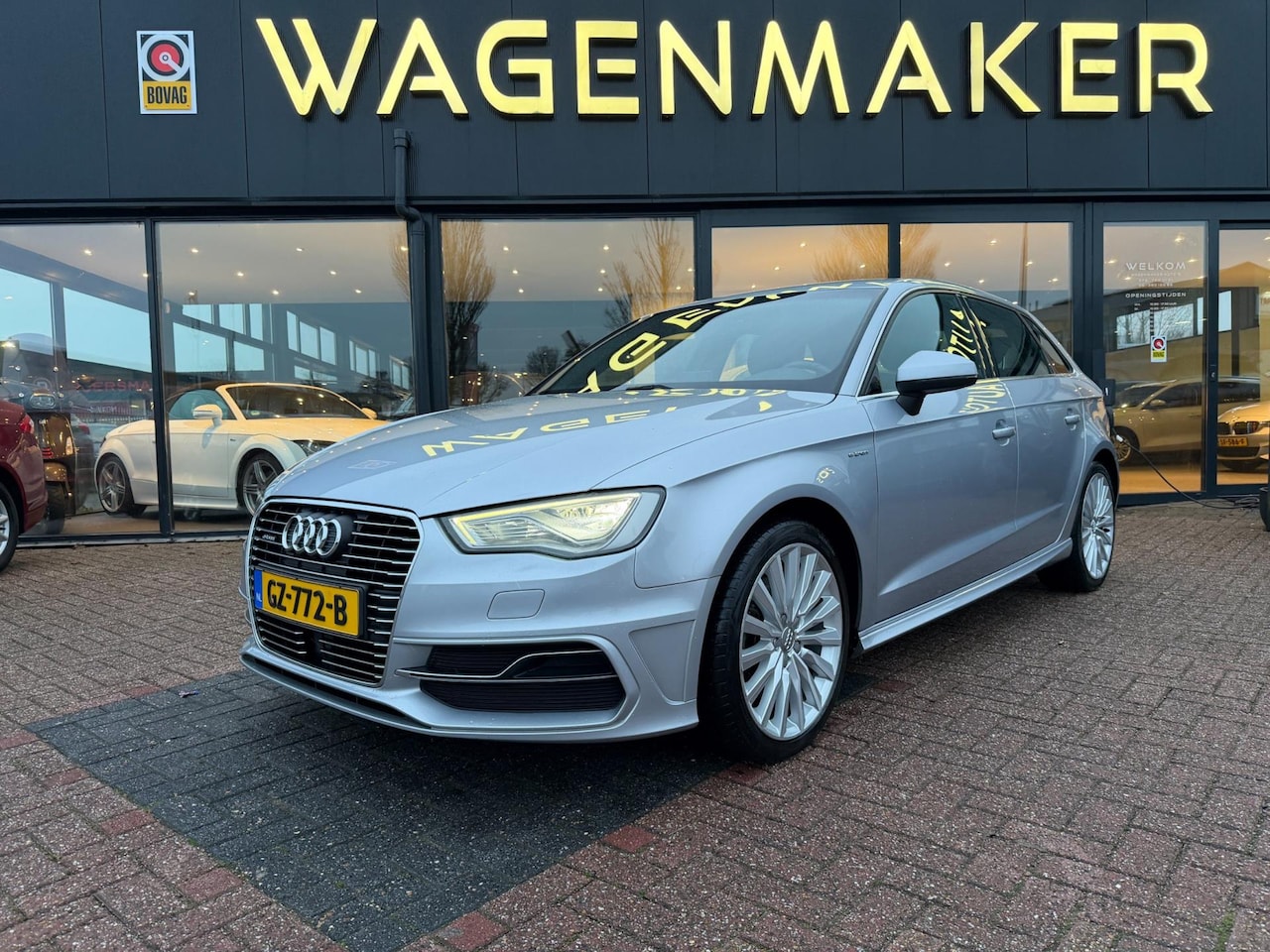 Audi A3 Sportback - 1.4 e-tron PHEV Ambition Pro Line plus NAP - AutoWereld.nl
