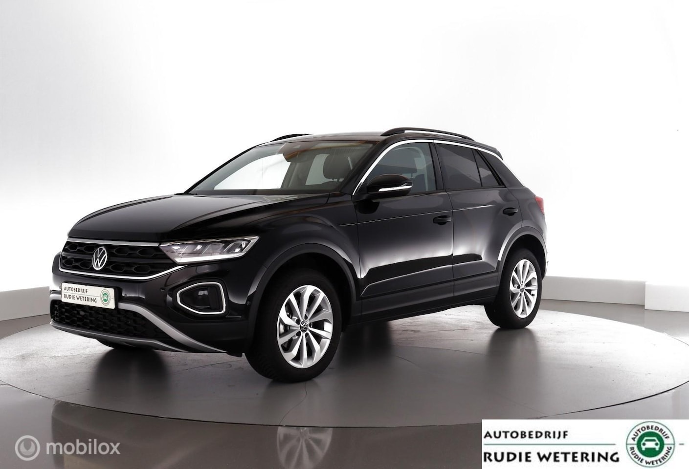 Volkswagen T-Roc - 1.5 TSI 150pk Automaat Business led|nav|cam|dab|tel|ecc|acc|lmv17 - AutoWereld.nl