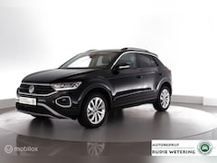 Volkswagen T-Roc - 1.5 TSI 150pk Automaat Business led|nav|cam|dab|tel|ecc|acc|lmv17