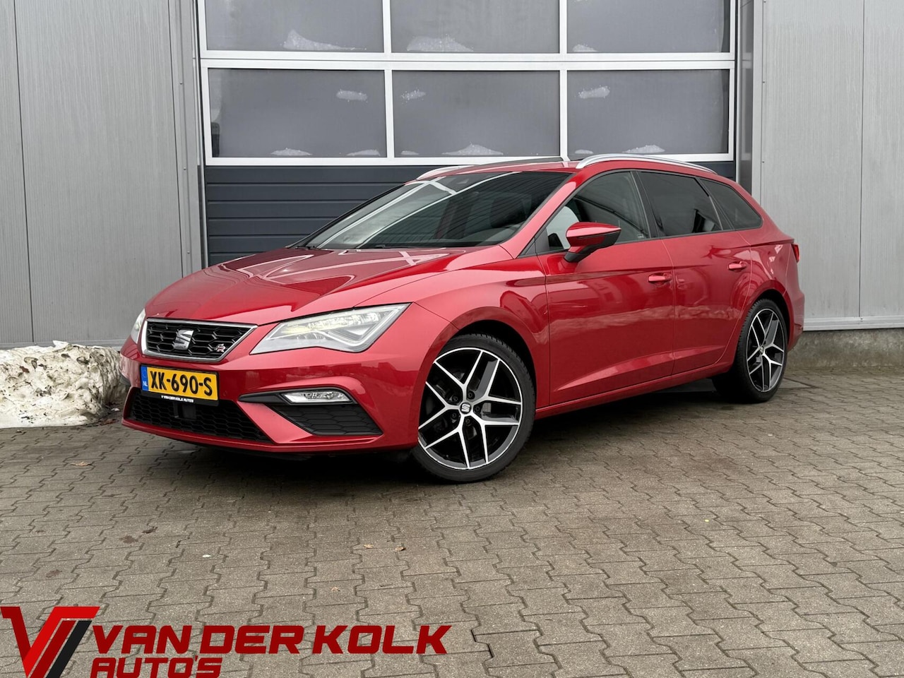 SEAT Leon ST - 1.5 TSI FR Automaat | Panorama | LED | CarPlay | Trekhaak | Navigatie | Adaptive Cruise | - AutoWereld.nl