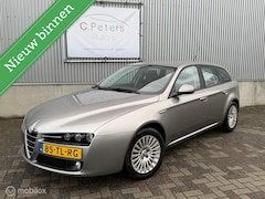 Alfa Romeo 159 Sportwagon - 1.8 mpi Impression 76.000km / 1e eigenaar / Climate / Cruisecontrol/ Trekhaak