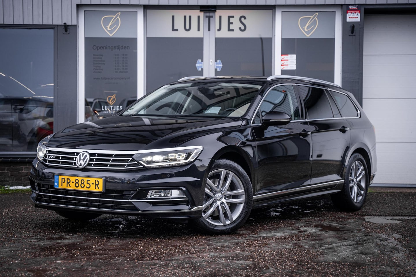 Volkswagen Passat Variant - 1.4 TSI Highline R-pakket I Trekhaak I Carplay I Virtual-cockpit I Head-up I NL-auto - AutoWereld.nl