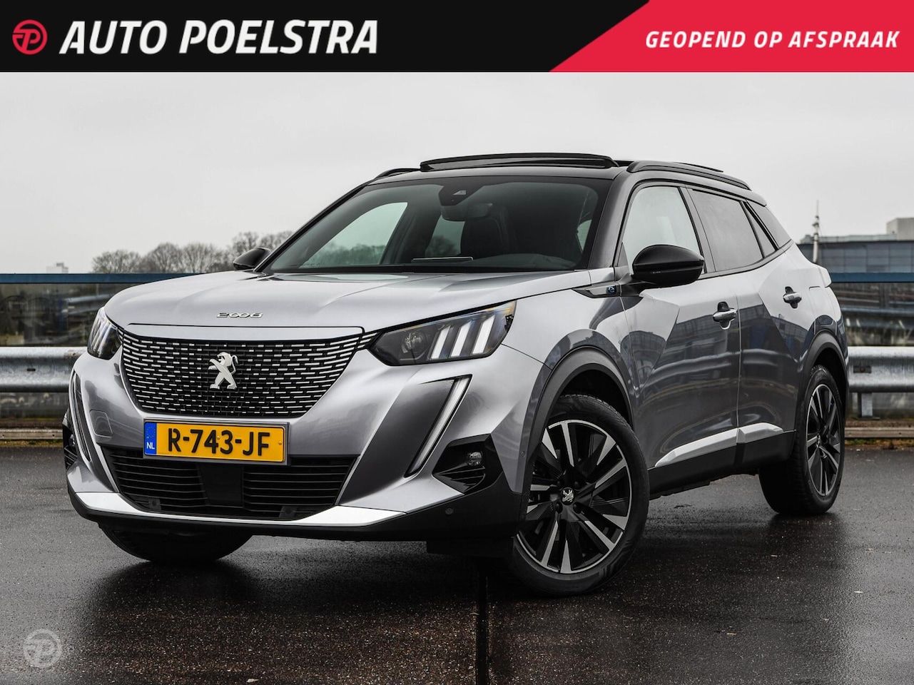 Peugeot e-2008 - EV GT Pack 50 kWh Panoramadak 3-Fase i-Cockpit Rondomzicht Camera Sfeerverlichting LED Nav - AutoWereld.nl