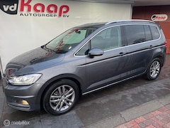 Volkswagen Touran - 1.5 TSI Highline NIEUWSTAAT 18000KM