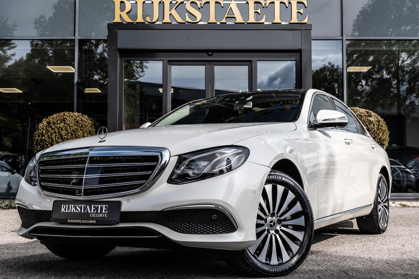 Mercedes-Benz E-klasse - E400 4Matic AMG|PANO|BURMESTER|ACC|360° - AutoWereld.nl