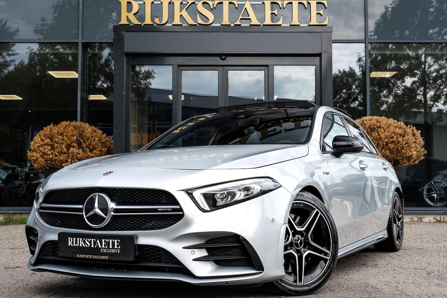 Mercedes-Benz A-klasse - A35 AMG 4MATIC|PANO|BURMESTER|CAMERA|18'' - AutoWereld.nl