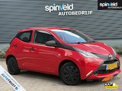Toyota Aygo - 1.0 VVT-i x BJ`17 NAP NL Airco Bluetooth 5drs LED