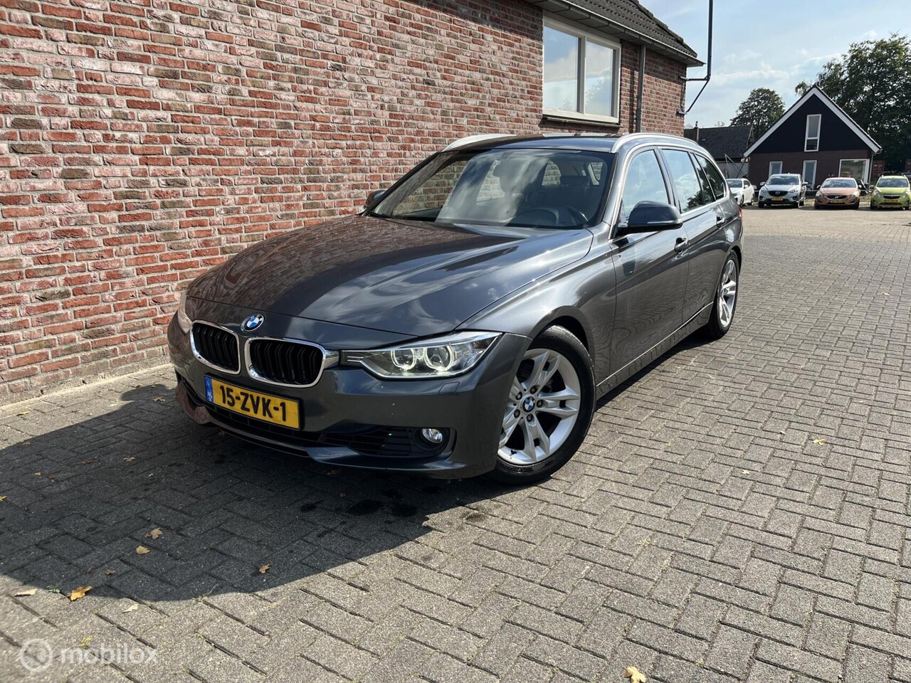 BMW 3-serie Touring - 320i High Executive 320i High Executive - AutoWereld.nl
