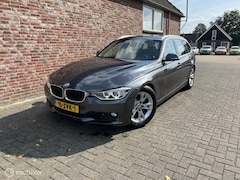 BMW 3-serie Touring - 320i High Executive