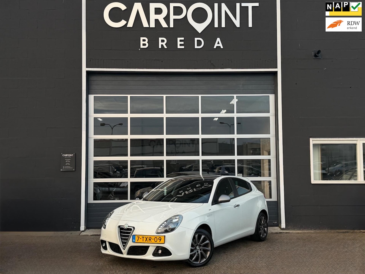 Alfa Romeo Giulietta - 1.4 T Veloce 1.4 T Veloce, NAP, CLIMA, CRUISE, PDC, NETTE AUTO - AutoWereld.nl