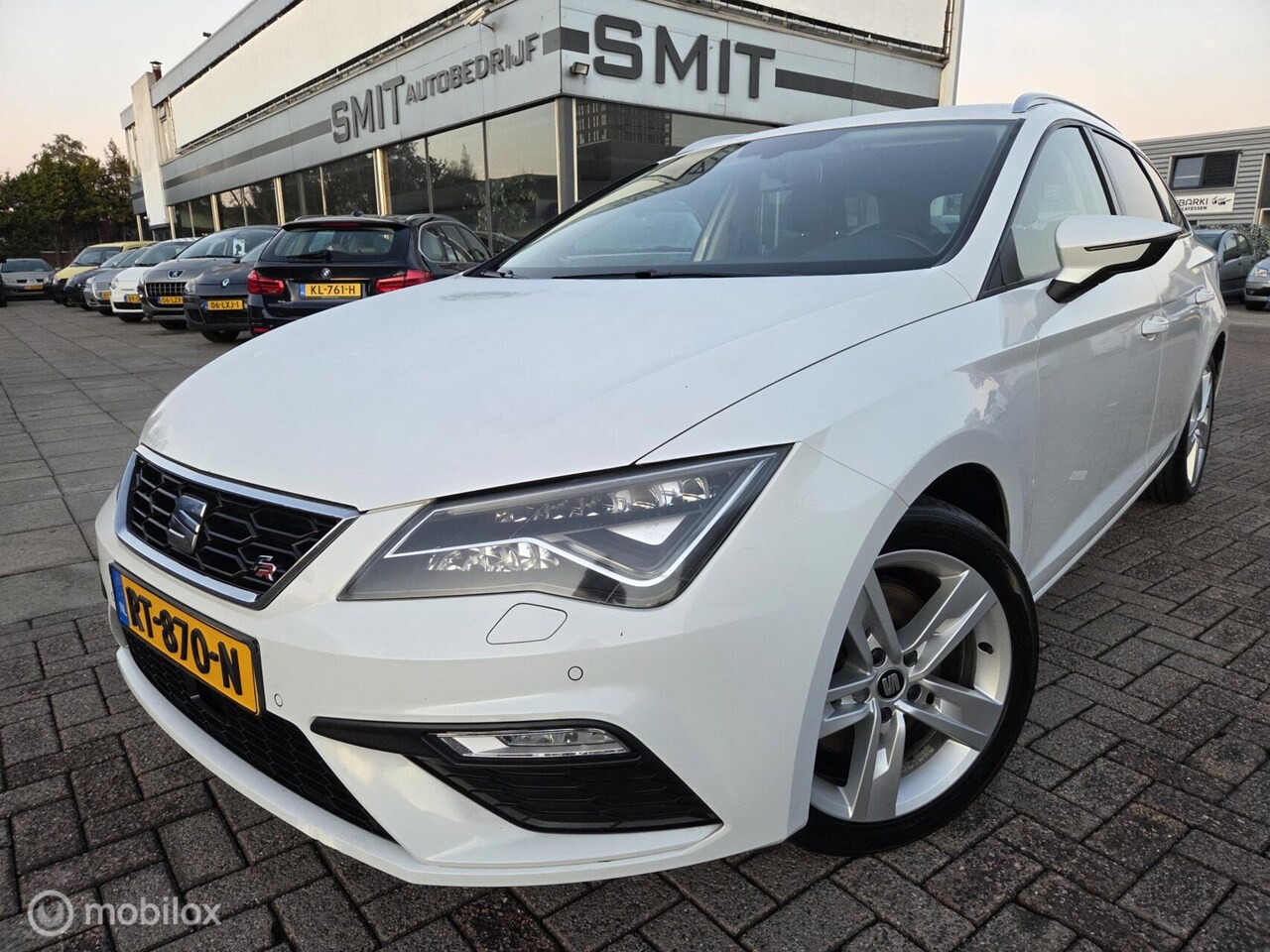 SEAT Leon ST - 1.8 TSI FR Business Intense 180PK/Led/Carplay - AutoWereld.nl