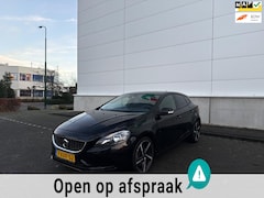 Volvo V40 - 2.0 D4 Momentum Business NAVI/PDC/CRUISE/EXPORT-HANDEL