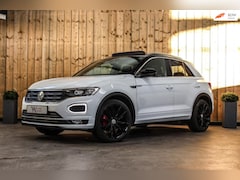 Volkswagen T-Roc - 2.0 TSI 4Motion R-Line *Pano*Camera*Trekhaak*Virtual*DSG