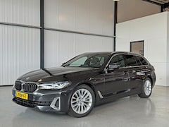 BMW 5-serie Touring - 520i Business Edition Plus|Luxury Line|Laser Light|