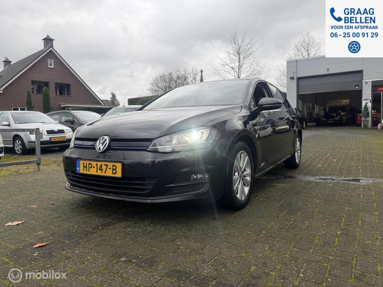 Volkswagen Golf - 1.0 TSI Business Edition Connected Led / Camera / Navi - AutoWereld.nl