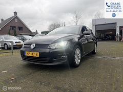 Volkswagen Golf - 1.0 TSI Business Edition Connected Led / Camera / Navi