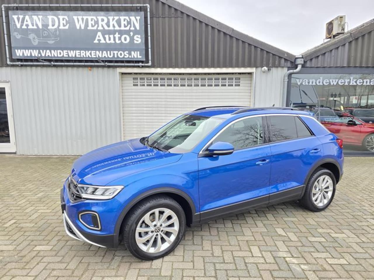 Volkswagen T-Roc - 1.5 TSI Life Business Clima|Camera|LED|Virtual|Carplay!!! - AutoWereld.nl