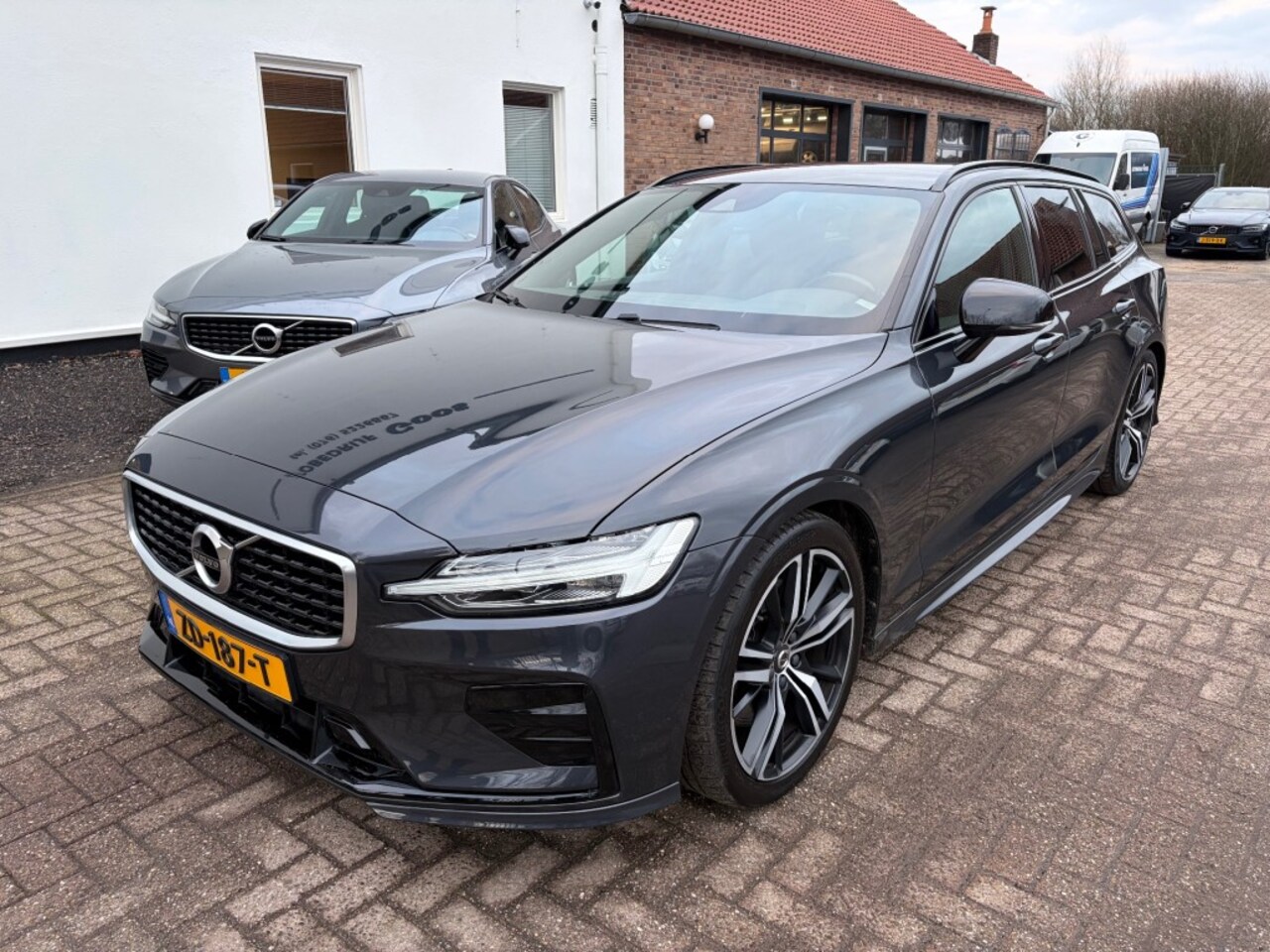 VOLVO V60
