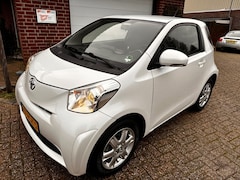 Toyota iQ - 1.0 VVTI COMFORT airco parelmoer wit