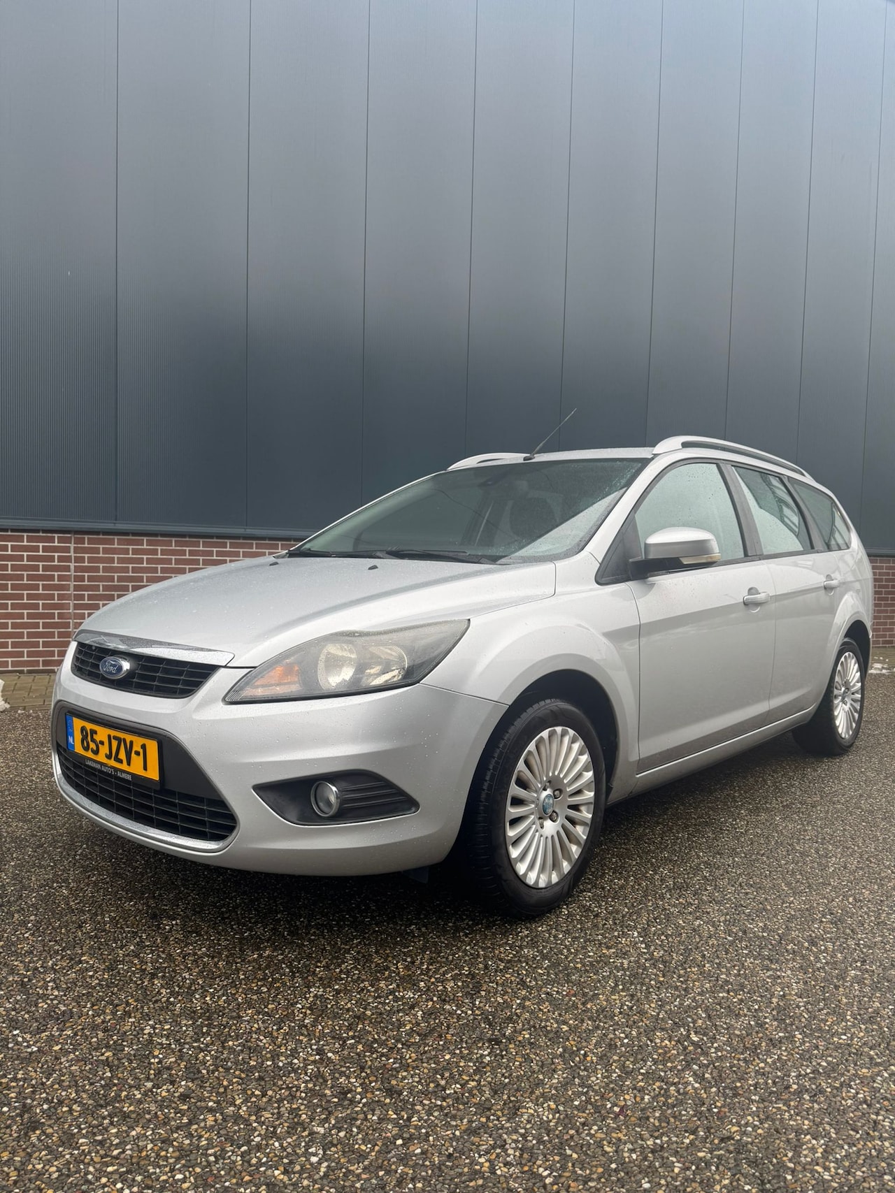 Ford Focus Wagon - 1.8 Limited | 2009 | Benzine - AutoWereld.nl