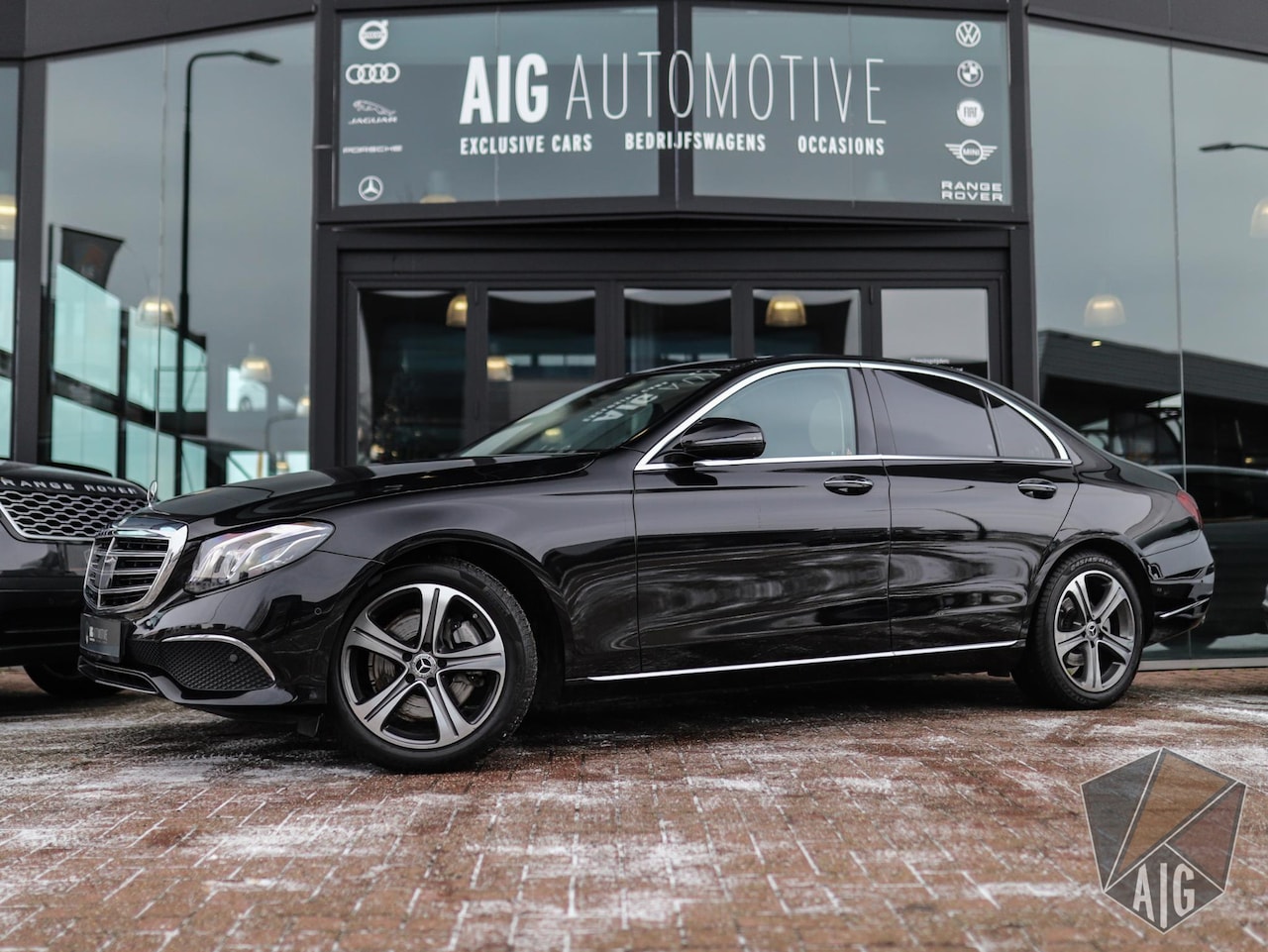 Mercedes-Benz E-klasse - 250 Premium | Camera | Burmester | Trekhaak | Keyless - AutoWereld.nl