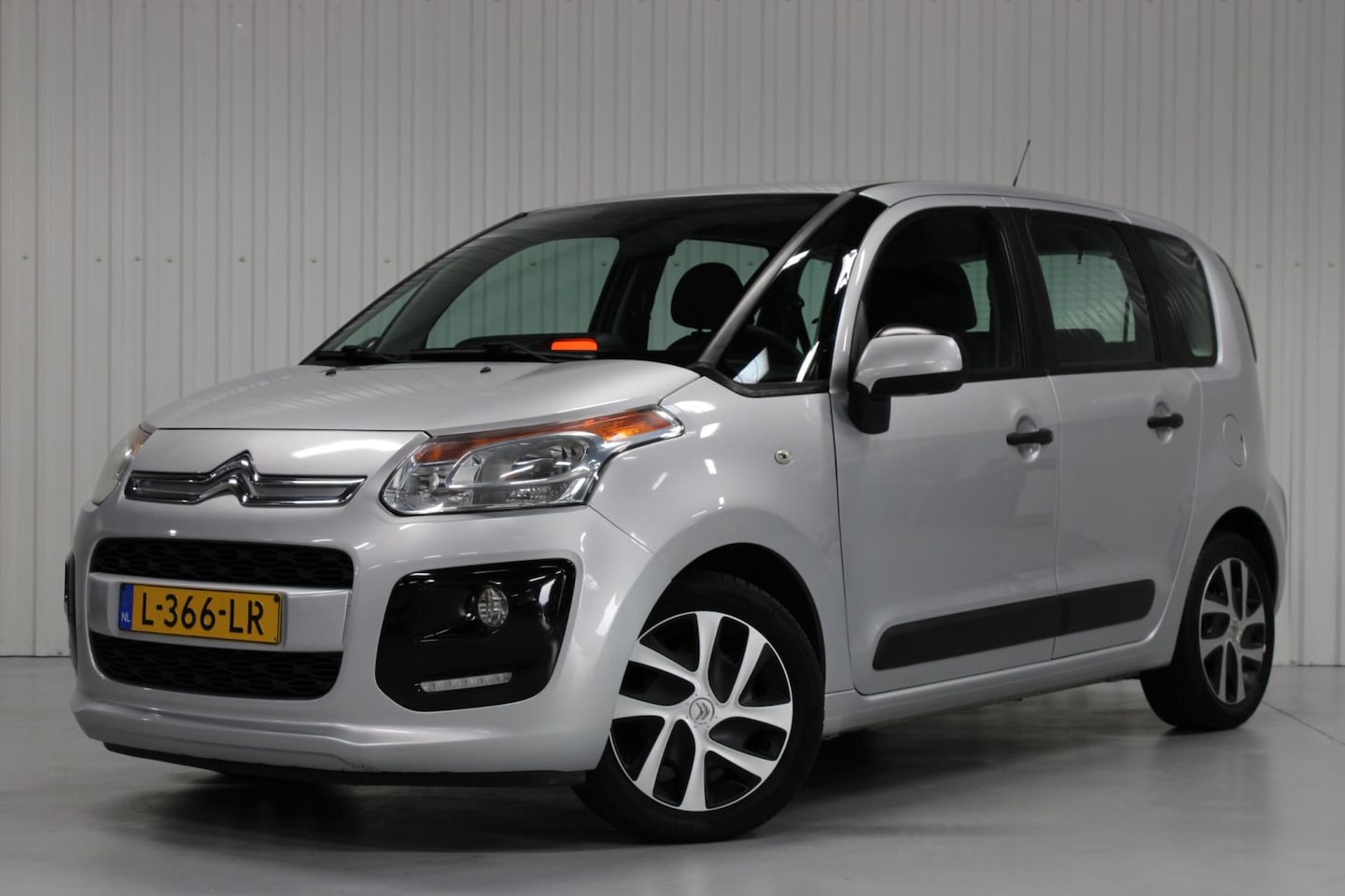 Citroën C3 Picasso - 1.4 VTi Tendance 1.4 VTi Tendance - AutoWereld.nl
