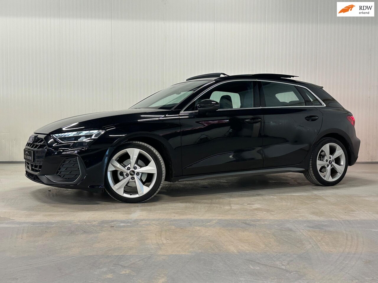 Audi A3 Sportback - 35 TFSI S edition | PANO | S-LINE | SONOS | KUIPSTOELEN | FACELIFT - AutoWereld.nl