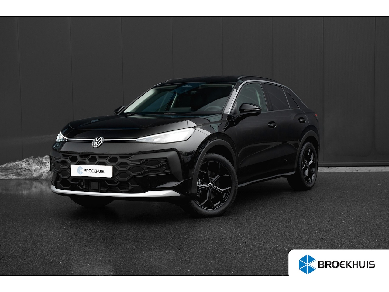 Volkswagen T-Roc - 1.5 eTsi 115pk Life First Edition | Achteruitrijcamera | Buitenspiegels elektrisch inklapb - AutoWereld.nl