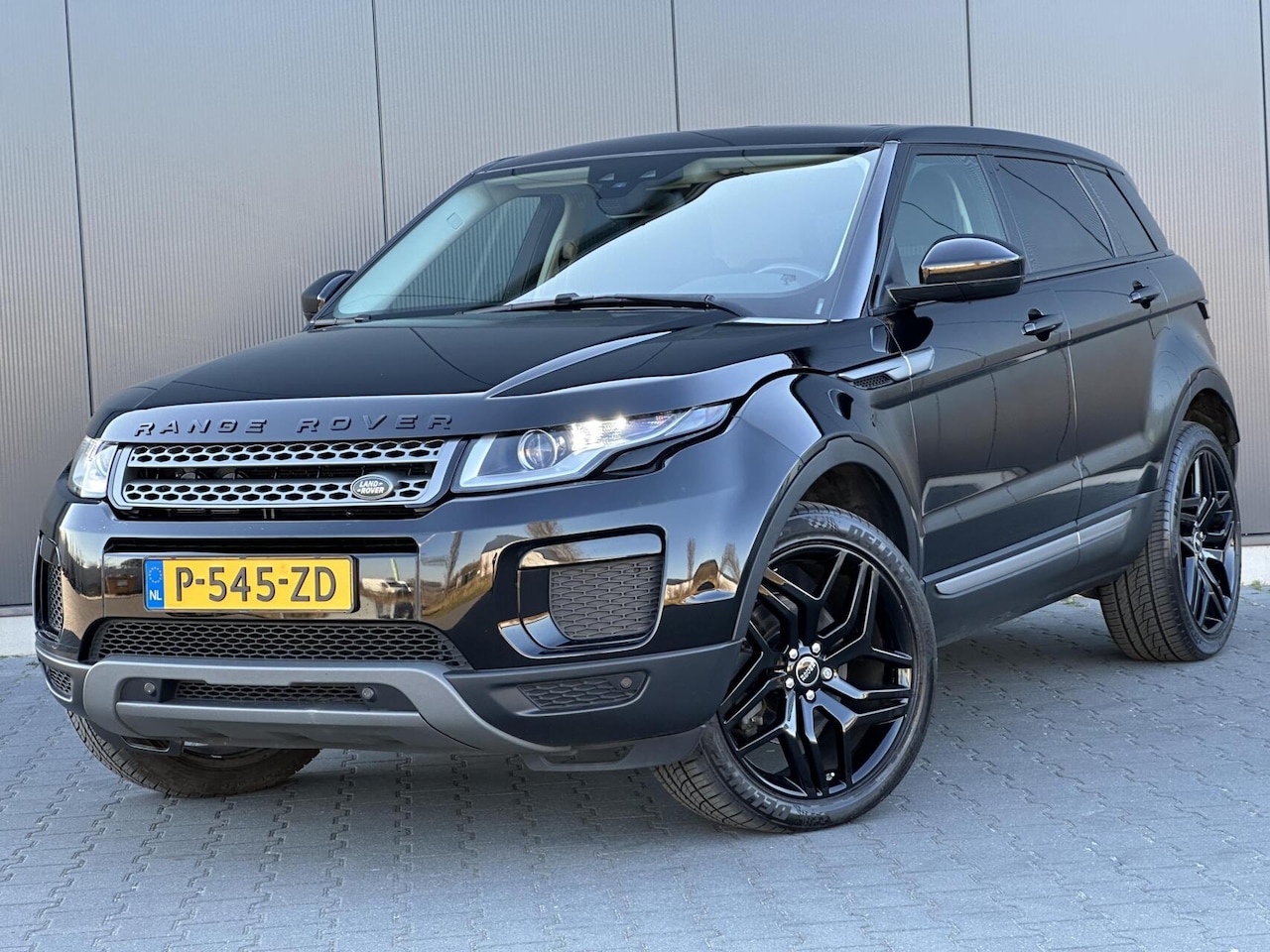 Land Rover Range Rover Evoque - 2.0 SI4 HSE Sterrenhemel - 20 Inch - Navi - AutoWereld.nl