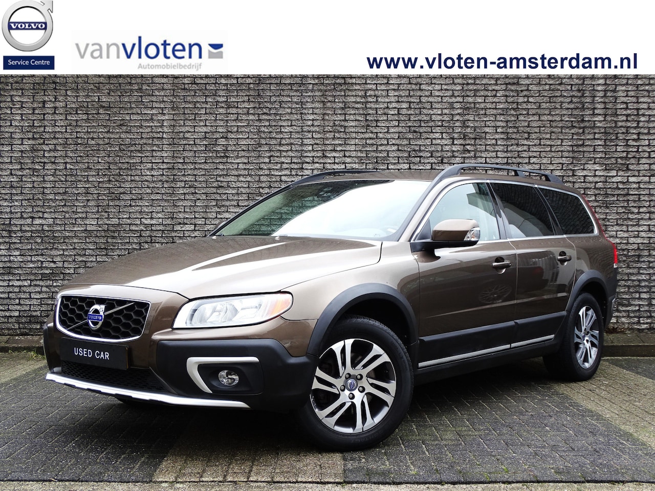 Volvo XC70 - 2.0 D4 FWD Nordic+ Lage KM stand |  Zeer netjes | Trekhaak | Leer | - AutoWereld.nl